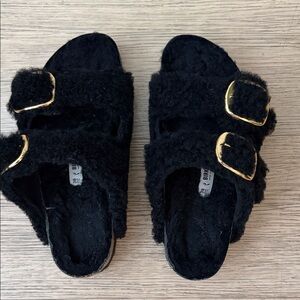 Black Arizona Big Buckle Birkenstocks